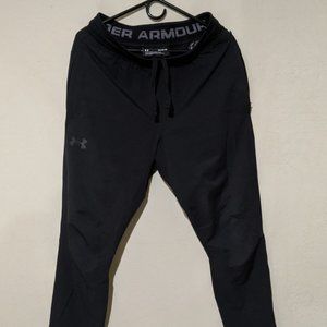 Under Armour - Fitted Jogger Pants - Black